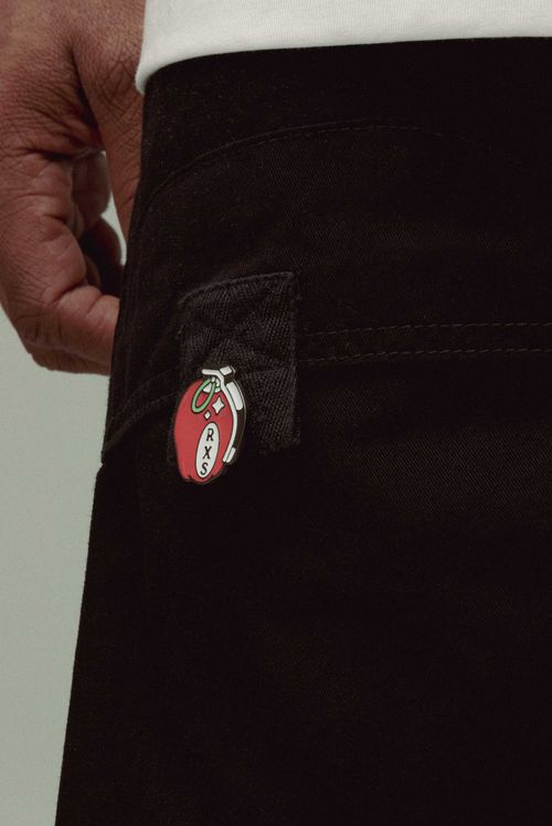 Pin Metalico Rojo