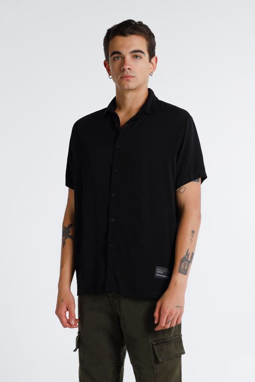 Camisa Manga Corta Negro Básico