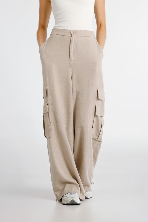 Pantalón Beige Básico