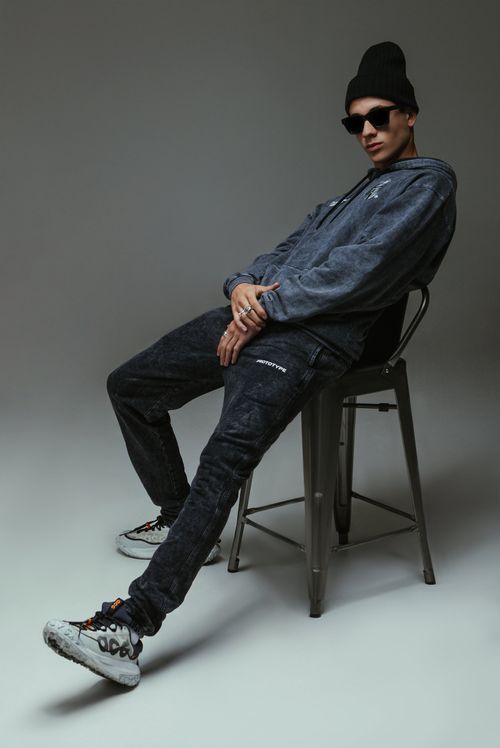Joggers Negro Lavandería