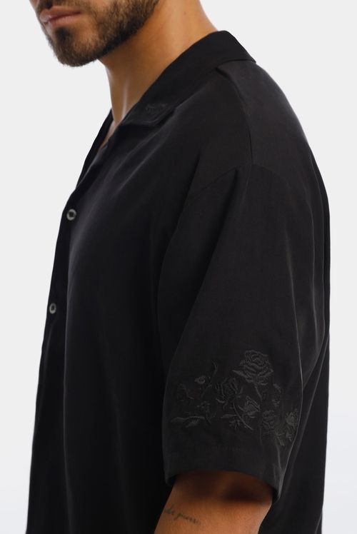 Camisa Oversize Negro Flores