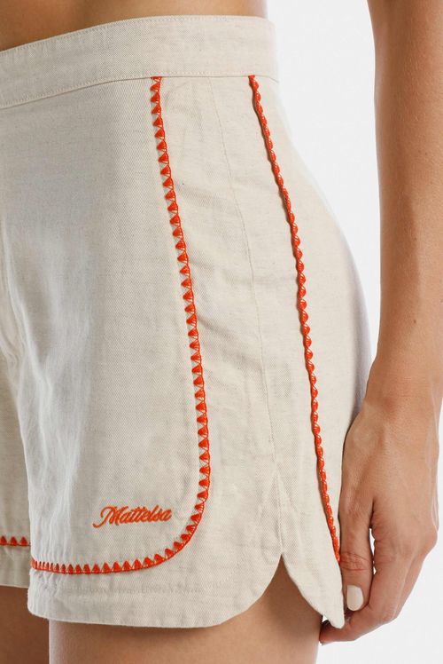 Shorts Marfil Ilustración